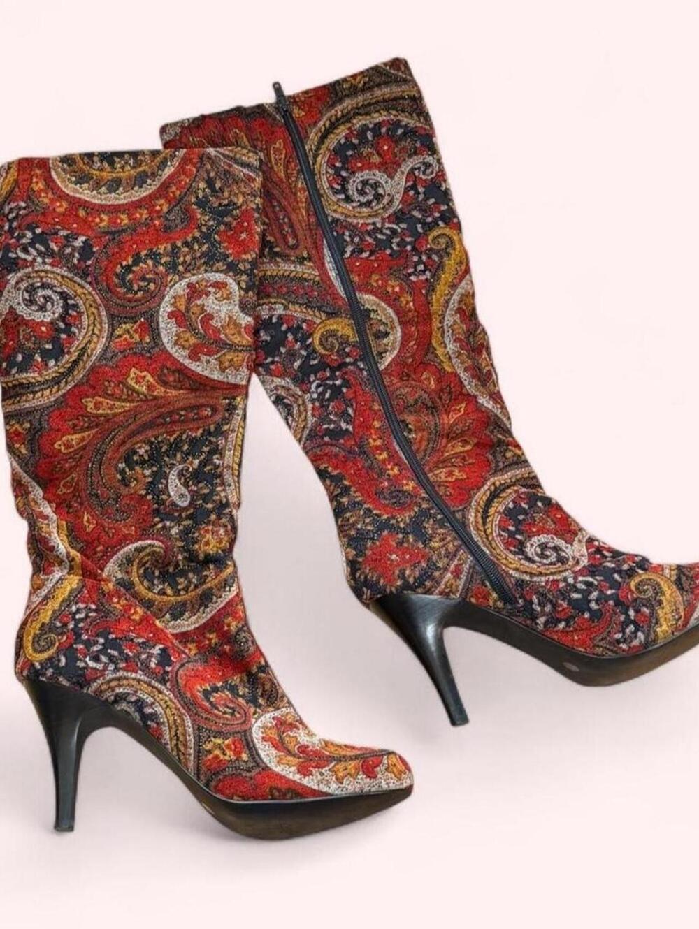 Rare Diba Y2K red paisley boots